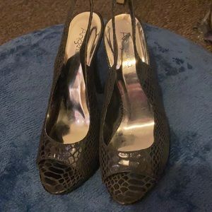 Black snake skin Seletto heels